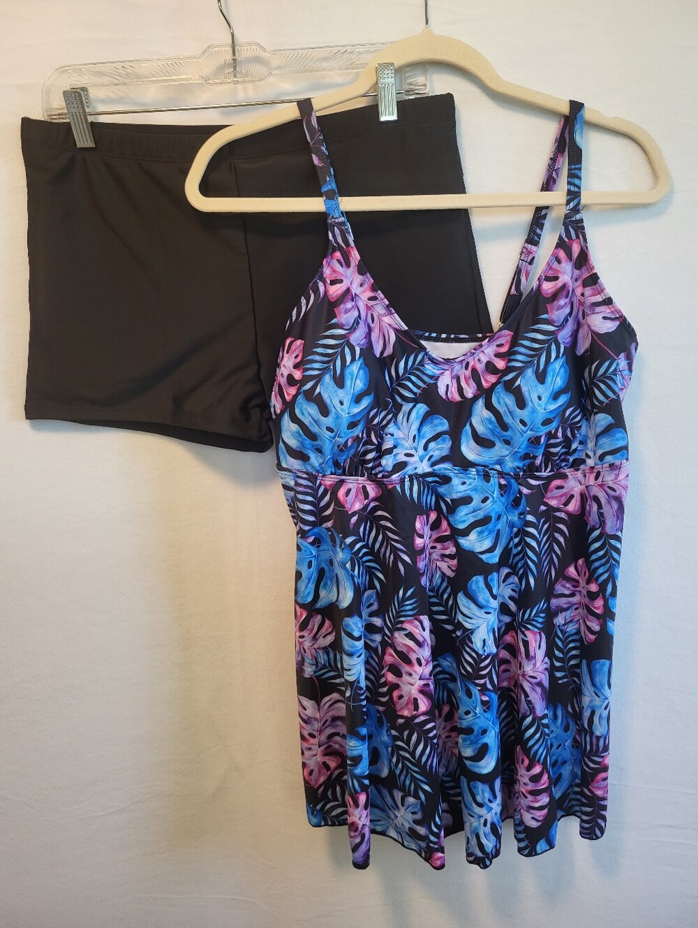 Tropical Print Swimdress with Black Swim Shorts Size XXL NWOT